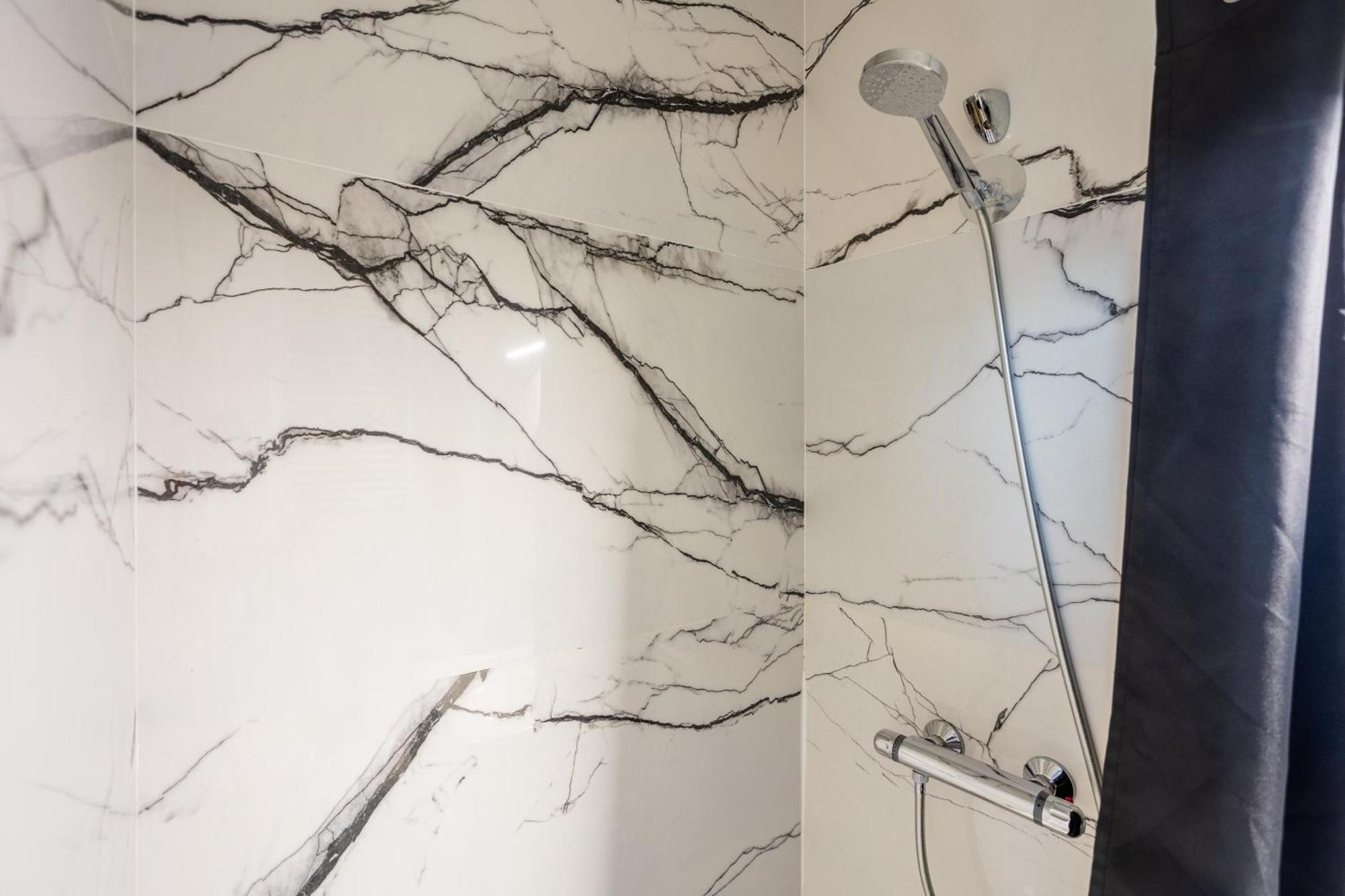 Appartamento Bail Mobilite Luxe Le Marais Parigi Esterno foto